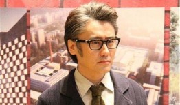 娱乐圈大叔爆料是谁,揭秘某明星不为人知的秘密