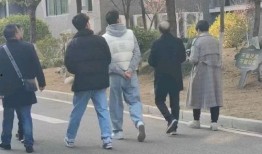 福山网红吃瓜事件,揭秘网络舆论的狂欢与反思