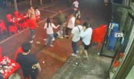 唐山打人现场爆料视频,目击者视频揭露惊人一幕