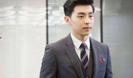 邓伦最新爆料脱鞋,脱鞋背后的故事揭秘