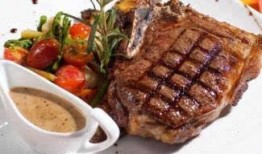 南宁牛排爆料事件视频最新,视频揭露惊人真相，消费者权益如何保障？